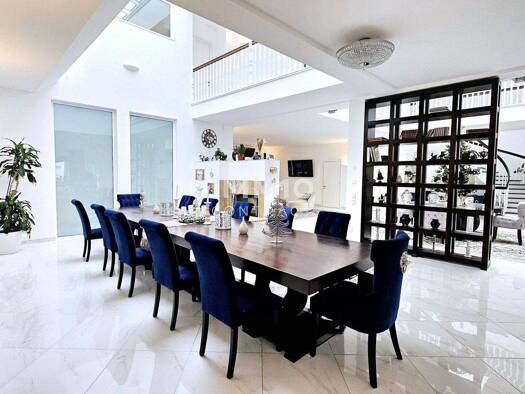 Haus zum Kauf 3.300.000 € 11 Zimmer 700 m² 1.276 m² Grundstück Pfaffstätten 2511