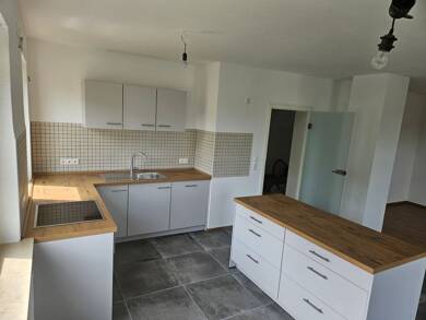 Wohnung zur Miete 890 € 3,5 Zimmer 108 m² 1. Geschoss frei ab sofort Röthlein Röthlein 97520