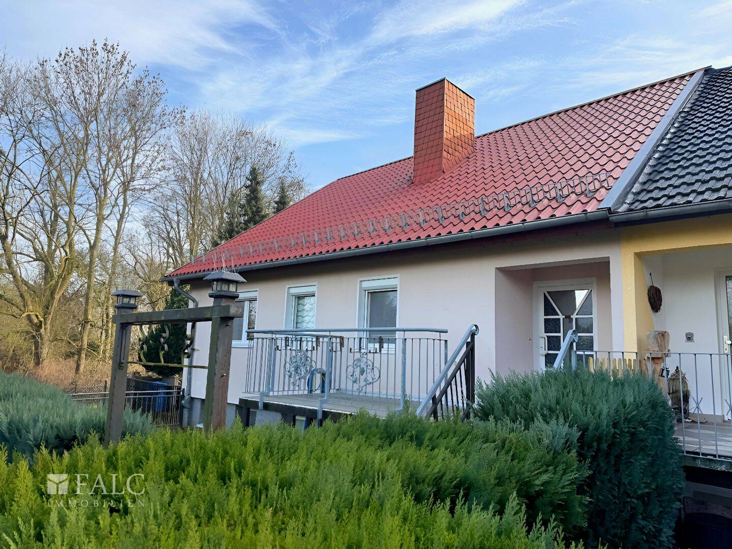 Doppelhaushälfte zum Kauf - Ansicht 2