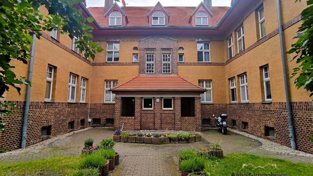 Wohnung zum Kauf 75.000 € 2 Zimmer 59,4 m² 3. Geschoss Griesheimstraße 7 Bitterfeld 06749