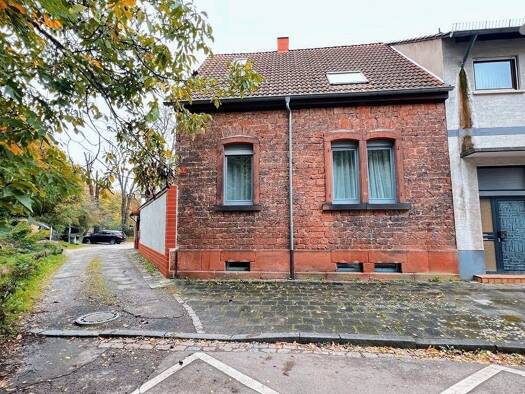 Einfamilienhaus zum Kauf 197.000 € 4 Zimmer 100 m² 139 m² Grundstück Innenstadt Kaiserslautern 67655