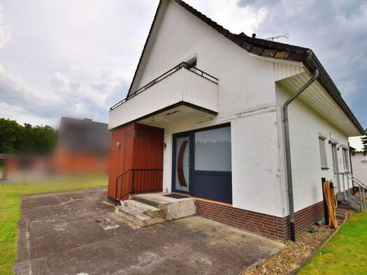 Einfamilienhaus zum Kauf 218.500 € 7,5 Zimmer 130 m² 1.251 m² Grundstück Westen Dörverden 27313