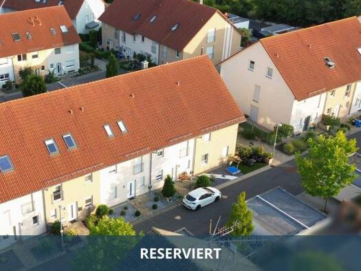 Reihenmittelhaus zum Kauf 420.000 € 4 Zimmer 130,5 m² 143 m² Grundstück Bergl Schweinfurt 97424