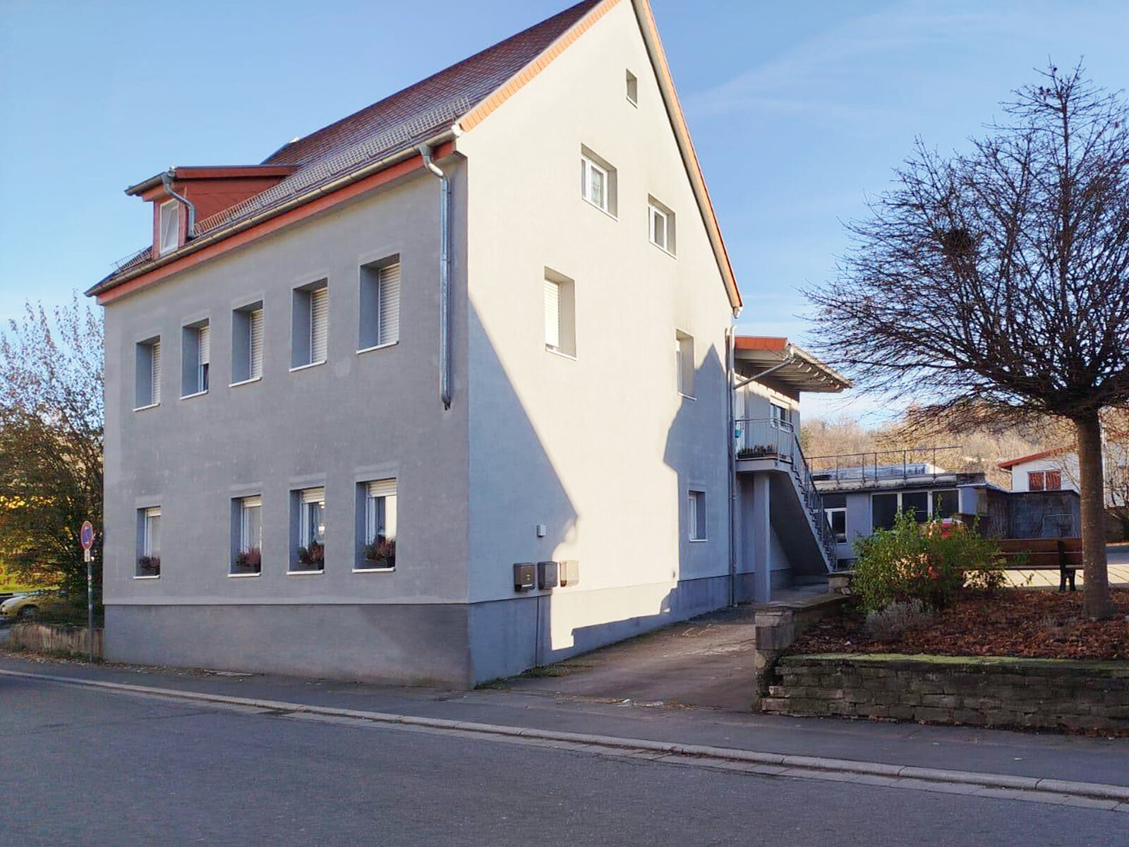 Mehrfamilienhaus zum Kauf 649.000 € 11 Zimmer 302 m²<br/>Wohnfläche 692 m²<br/>Grundstück Eschelbronn 74927