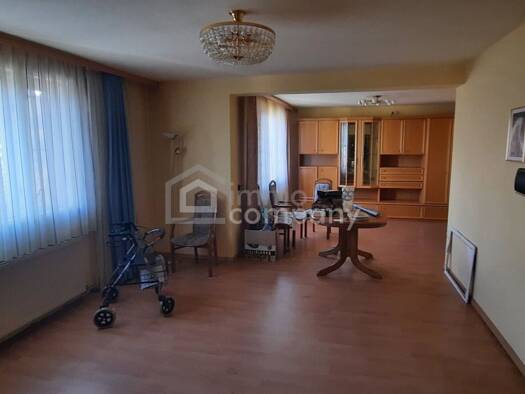 Haus zum Kauf 12 Zimmer 228,2 m² 1.075 m² Grundstück Pottendorf 2486