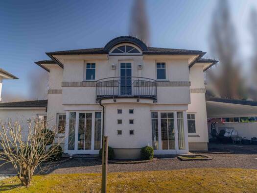 Haus zum Kauf 515.000 € 10 Zimmer 170 m² 560 m² Grundstück frei ab sofort Brilon 59929