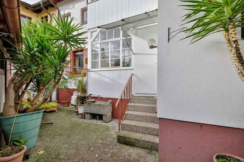 Mehrfamilienhaus zum Kauf 359.000 € 7 Zimmer 175 m² 306 m² Grundstück Sprantal Bretten 75015