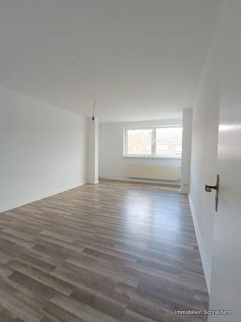 Wohnung zur Miete 460 € 2 Zimmer 65,3 m²<br/>Wohnfläche 5.<br/>Geschoss ab sofort<br/>Verfügbarkeit Wanheimerstr. 23-25 Hochfeld Duisburg 47053