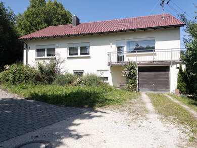 Einfamilienhaus zur Miete 1.500 € 5 Zimmer 177 m² 2.398 m² Grundstück frei ab 01.09.2025 Harburg Harburg 86655