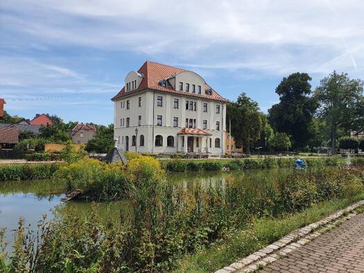 Mehrfamilienhaus zum Kauf provisionsfrei als Kapitalanlage geeignet 485.000 € 15 Zimmer 157 m² 875 m² Grundstück Neustadt Neustadt (Orla) 07806