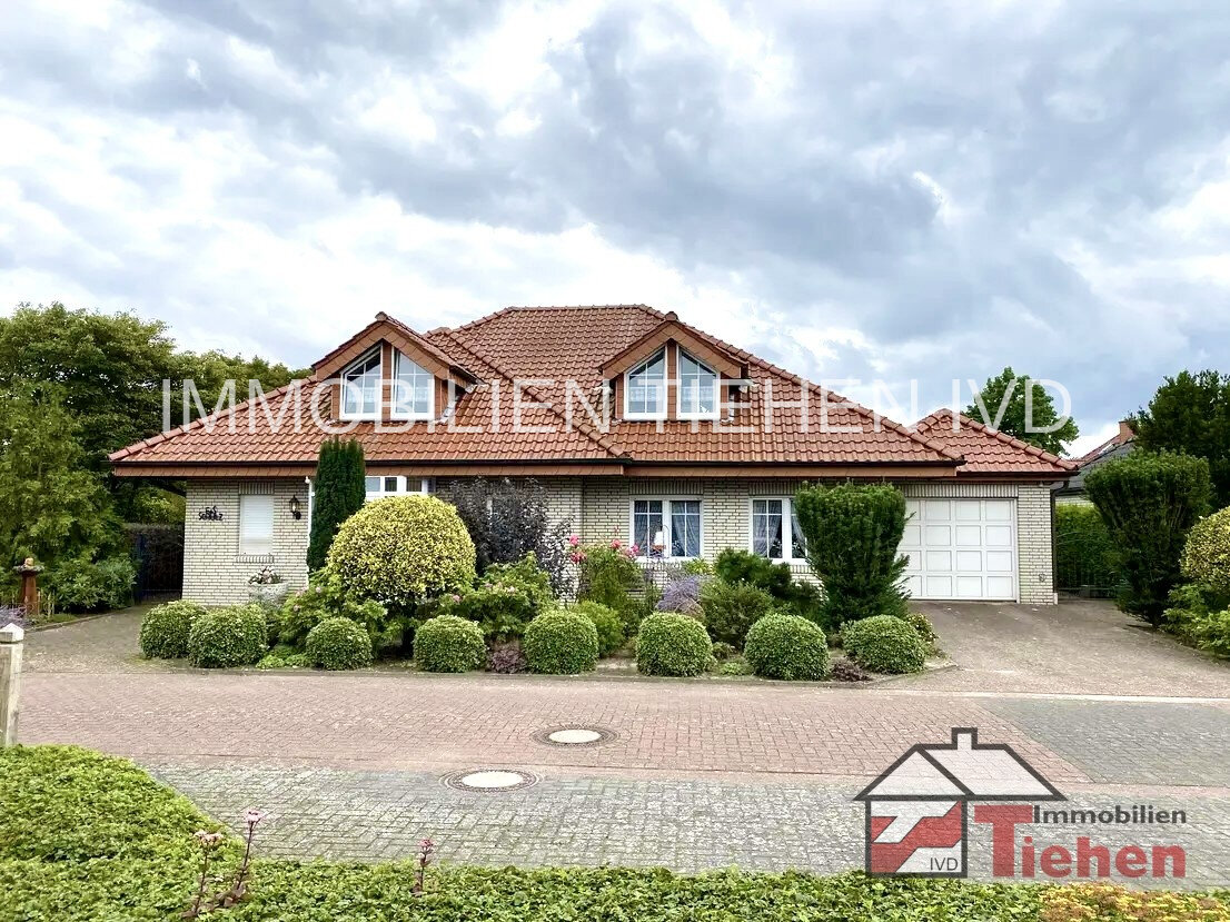 Einfamilienhaus zum Kauf provisionsfrei 438.000 € 6 Zimmer 206 m²<br/>Wohnfläche 931 m²<br/>Grundstück Haselünne Haselünne 49740