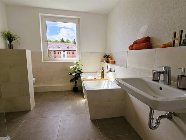 Studio zur Miete 930 € 5 Zimmer 124,6 m² 2. Geschoss Löbau Löbau 02708