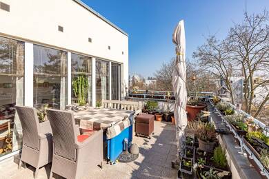 Wohnung zum Kauf 374.000 € 4 Zimmer 97,3 m² Buckow Berlin-Neukölln 12349