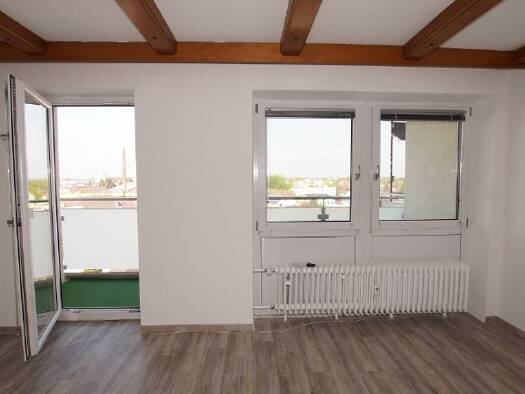 Wohnung zur Miete 350 € 1 Zimmer 29,3 m² 8. Geschoss frei ab 01.10.2026 Straubing Straubing 94315