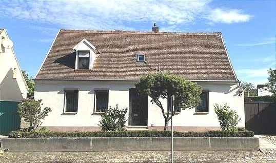 Einfamilienhaus zum Kauf 139.000 € 4 Zimmer 130 m²<br/>Wohnfläche 790 m²<br/>Grundstück Bad Lauchstädt Bad Lauchstädt 06246