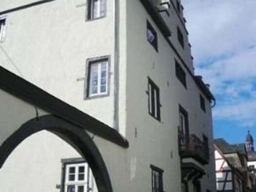 Wohnung zur Miete 450 € 2,5 Zimmer 67 m² 2. Geschoss frei ab sofort Niederbreisig Bad Breisig 53498