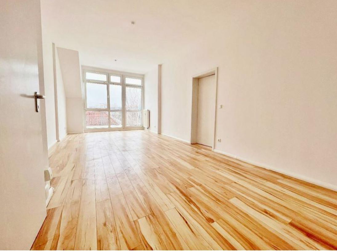 Wohnung zur Miete 490 € 3 Zimmer 74 m²<br/>Wohnfläche 4.<br/>Geschoss Rochlitzer Straße 33 Zentrum 016 Chemnitz 09111