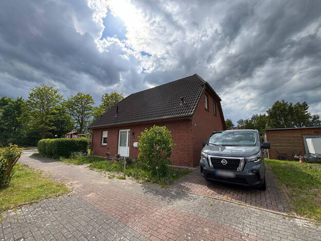 Einfamilienhaus zum Kauf provisionsfrei 289.000 € 7 Zimmer 125 m² 700 m² Grundstück Gnoien Gnoien 17179