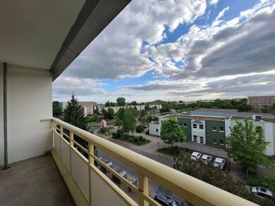 Wohnung zur Miete 320 € 2 Zimmer 56,6 m² 4. Geschoss Lausitzer Straße 23 Königshufen Görlitz 02828