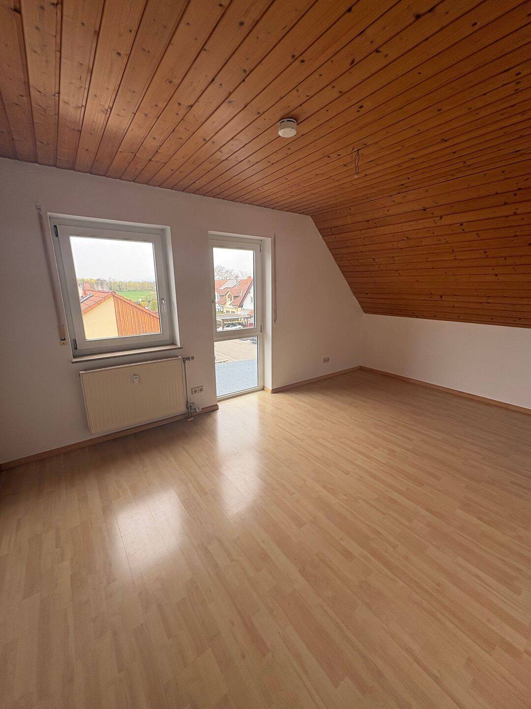 Immobilie in Neuenburg am Rhein - 3-Zimmer-Wohnung & 2 Stellplätze - Bild 4