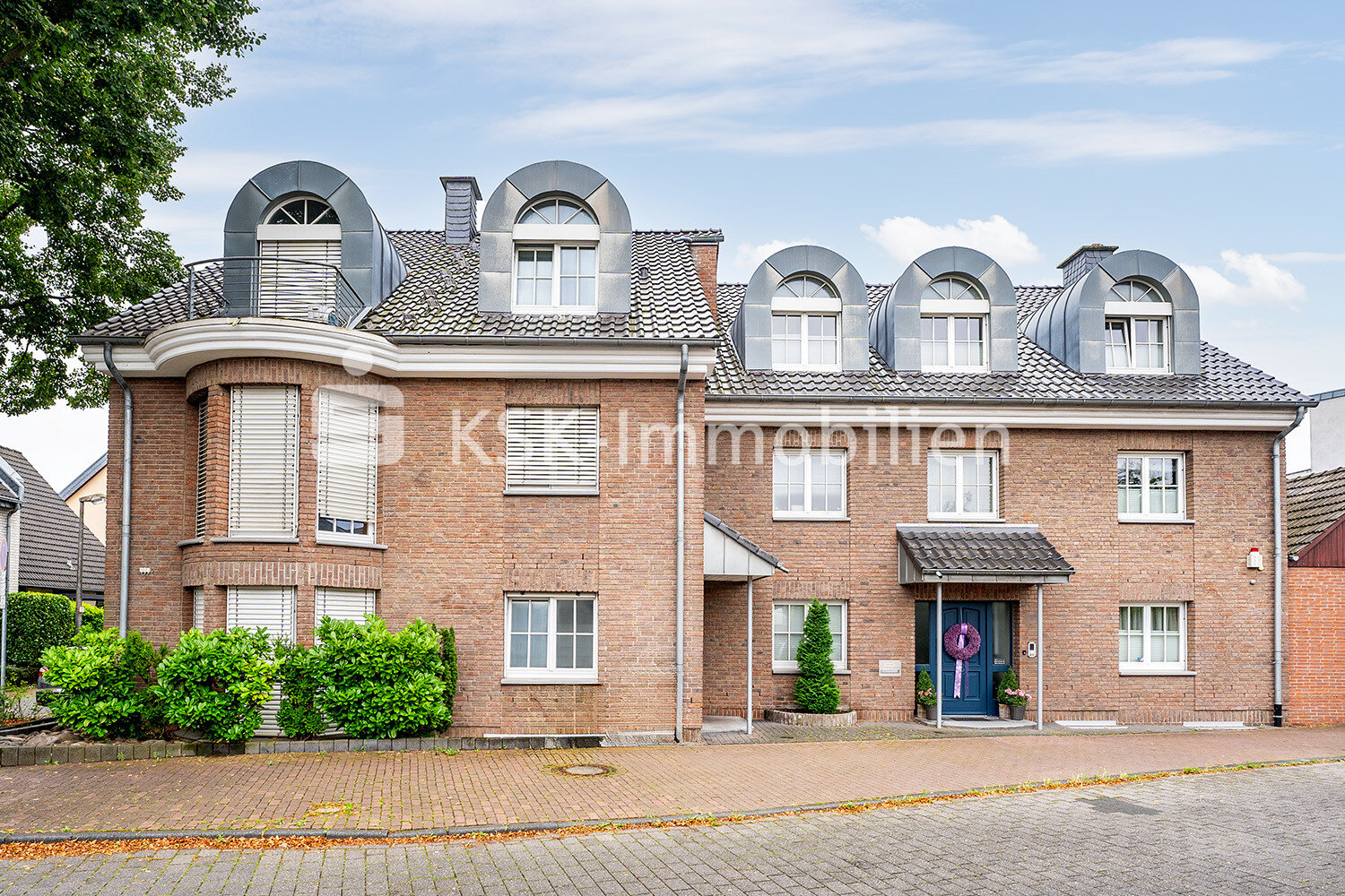 Mehrfamilienhaus zum Kauf als Kapitalanlage geeignet 1.890.000 € 12 Zimmer 477 m²<br/>Wohnfläche 623 m²<br/>Grundstück Pulheim Pulheim 50259