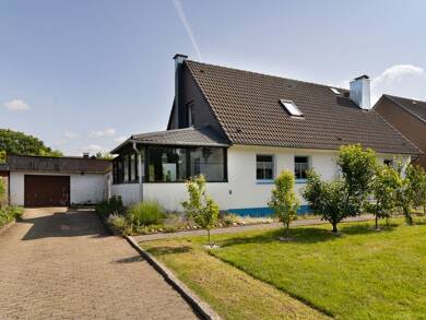 Haus zum Kauf 339.000 € 5,5 Zimmer 120 m² 852 m² Grundstück Neuberend 24879