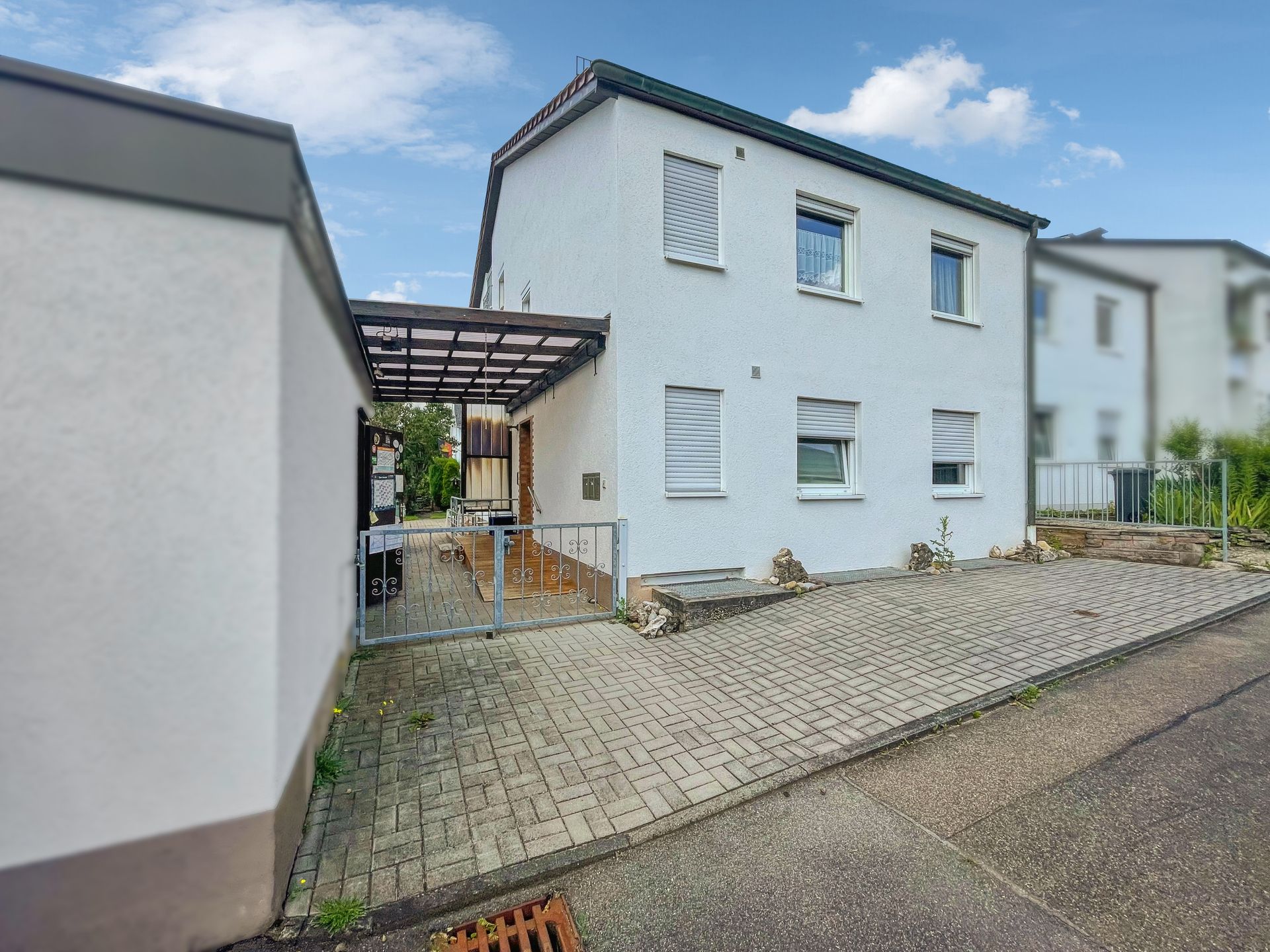 Reihenendhaus zum Kauf 675.000 € 7 Zimmer 179 m²<br/>Wohnfläche 392 m²<br/>Grundstück Sindelfingen 4 Sindelfingen 71065