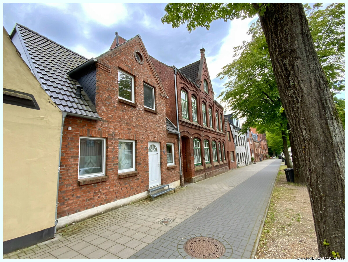 Stadthaus zum Kauf 410.000 € 4 Zimmer 119 m²<br/>Wohnfläche 201 m²<br/>Grundstück Zentrum Husum 25813