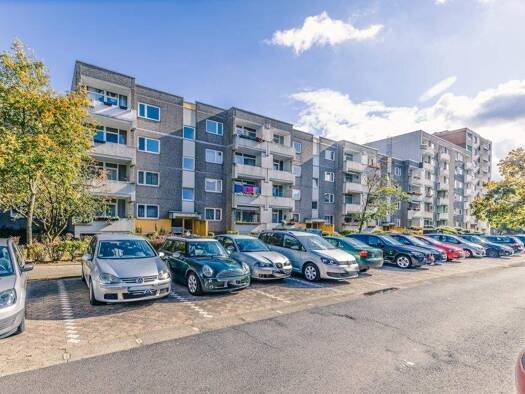 Wohnung zur Miete 695 € 3 Zimmer 71,4 m² 3. Geschoss frei ab 23.01.2026 Warnowstraße 1 Weststadt Braunschweig 38120