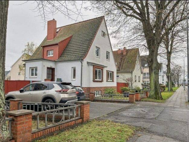 Mehrfamilienhaus zum Kauf 849.000 € 8 Zimmer 140 m² 699 m² Grundstück frei ab 01.06.2026 Seebad Warnemünde Rostock 18119