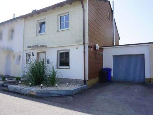 Doppelhaushälfte zum Kauf 349.000 € 5 Zimmer 107 m² 348,8 m² Grundstück Emmerting 84547