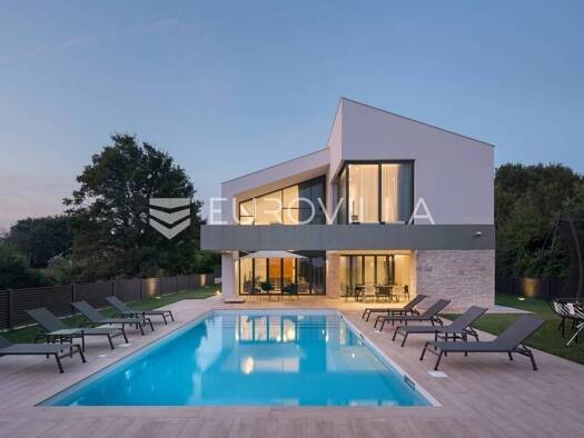 Villa zum Kauf - Erstbezug 1.650.000 € 4 Zimmer 400 m² Ližnjan Ližnjan 52204