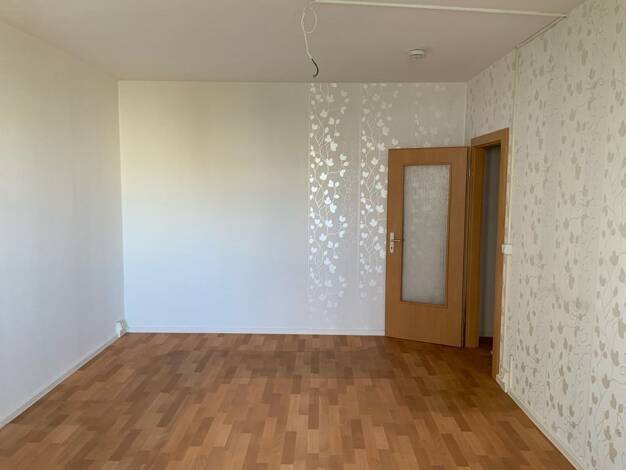 Wohnung zur Miete 438 € 2 Zimmer 68,1 m² 5. Geschoss frei ab 01.09.2026 Stuttgarter Allee 21 Grünau-Mitte West 04209