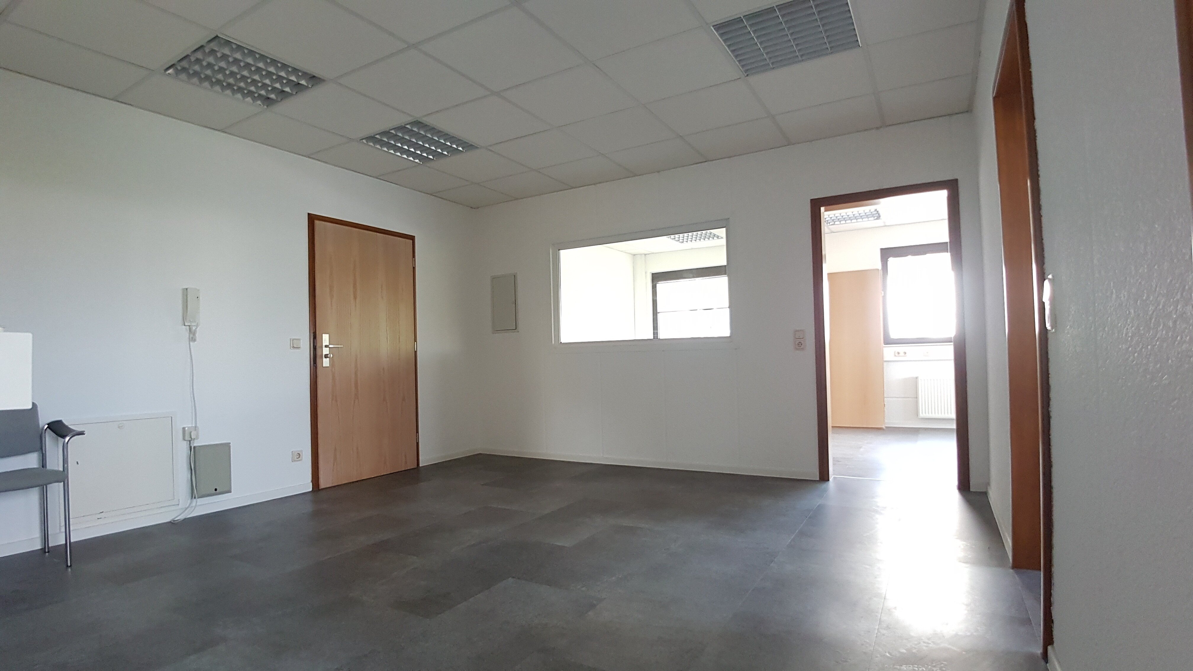 Bürofläche zur Miete 1.050 € 3 Zimmer 100 m²<br/>Bürofläche Dorheim Friedberg (Hessen) 61169