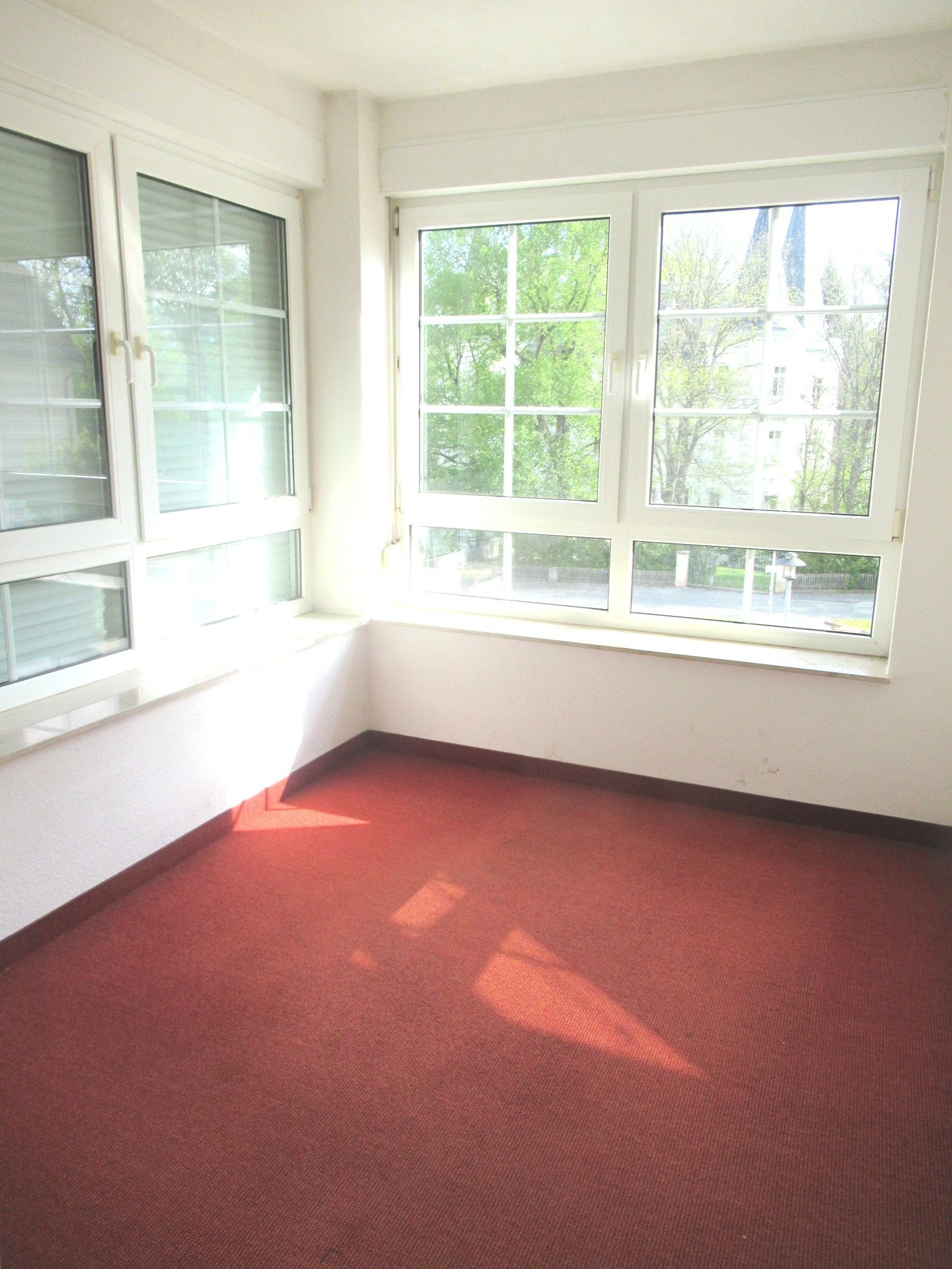 Wohnung zur Miete 380 € 2 Zimmer 60 m²<br/>Wohnfläche 1.<br/>Geschoss Leubnitz Werdau 08412