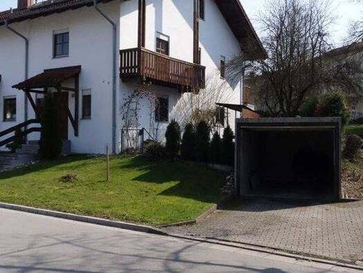 Reihenendhaus zum Kauf 325.000 € 5 Zimmer 114 m² 360 m² Grundstück frei ab 01.10.2026 Bogen Bogen 94327