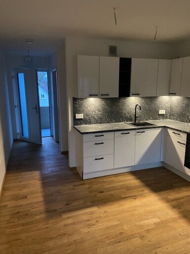 Wohnung zur Miete 650 € 1 Zimmer 29 m² frei ab sofort Ulmer Straße Kriegshaber Augsburg 86156