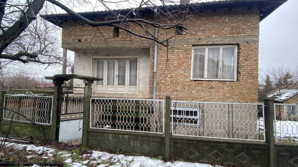 Reihenmittelhaus zum Kauf 30.000 € 8 Zimmer 140 m² Vinarovo