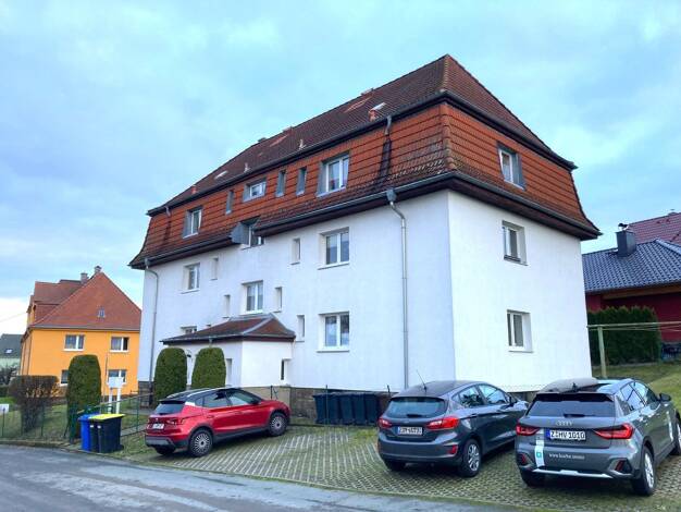 Wohnung zur Miete 380 € 2 Zimmer 65,7 m² frei ab sofort Steinstraße 7 Cainsdorf Zwickau 08064