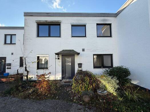 Reihenmittelhaus zum Kauf provisionsfrei 319.000 € 5 Zimmer 148 m² 232 m² Grundstück Neustadt Neustadt am Rübenberge 31535