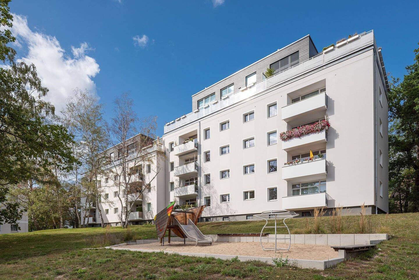 Property thumbnail 9