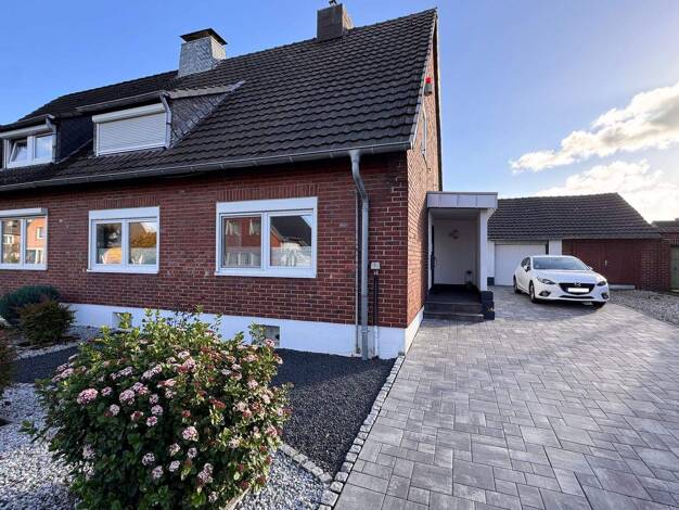 Doppelhaushälfte zum Kauf 419.000 € 4 Zimmer 112 m² 700 m² Grundstück Erkelenz 41812