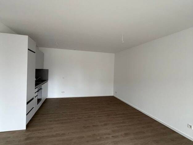 Wohnung zur Miete 851 € 2 Zimmer 60,3 m² 1. Geschoss frei ab 01.09.2026 Weißeritzstraße Friedrichstadt Ortsamtsbereich Altstadt 01067
