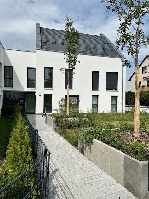 Terrassenwohnung zum Kauf provisionsfrei 705.000 € 4 Zimmer 100 m²<br/>Wohnfläche EG<br/>Geschoss ab sofort<br/>Verfügbarkeit Sonnengartenstr. 10 Thon Nürnberg 90425