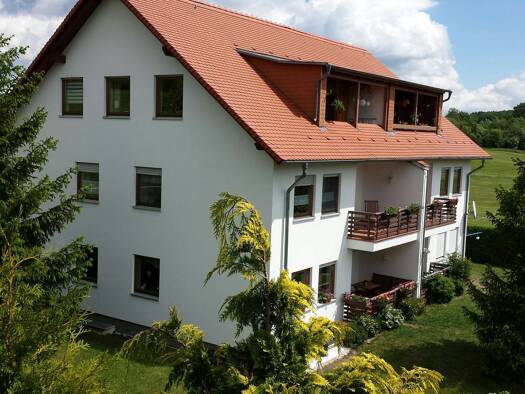 Wohnung zum Kauf 99.500 € 3 Zimmer 82 m² 2. Geschoss frei ab sofort Unterm Sportplatz 1 Singen Ilmtal 99326