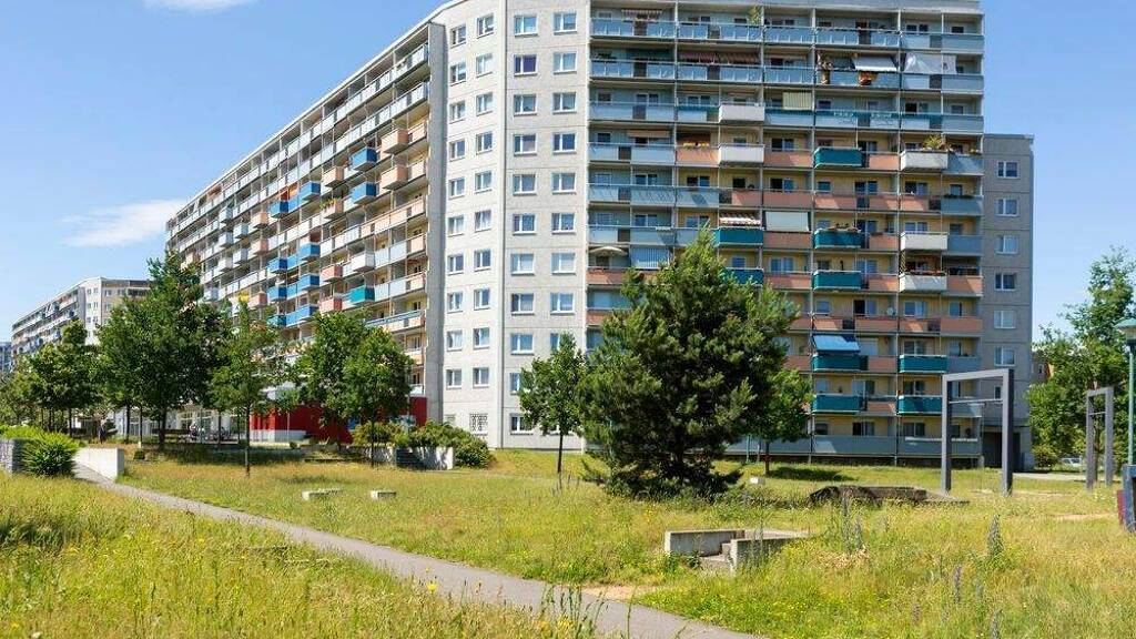 Wohnung zur Miete 604 € 4 Zimmer 89,5 m² 3. Geschoss frei ab 01.08.2026 Dostojewskistraße 11 Sachsendorf Cottbus 03050