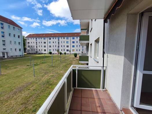 Wohnung zur Miete 376 € 3 Zimmer 58,7 m² EG frei ab 01.11.2026 Albert-Keller-Straße 16 Merseburg Merseburg 06217