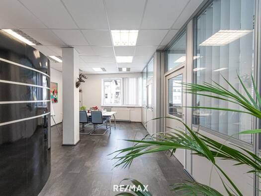 Bürofläche zur Miete 2.112 € 5 Zimmer 128 m² Bürofläche St. Johann im Pongau 5600