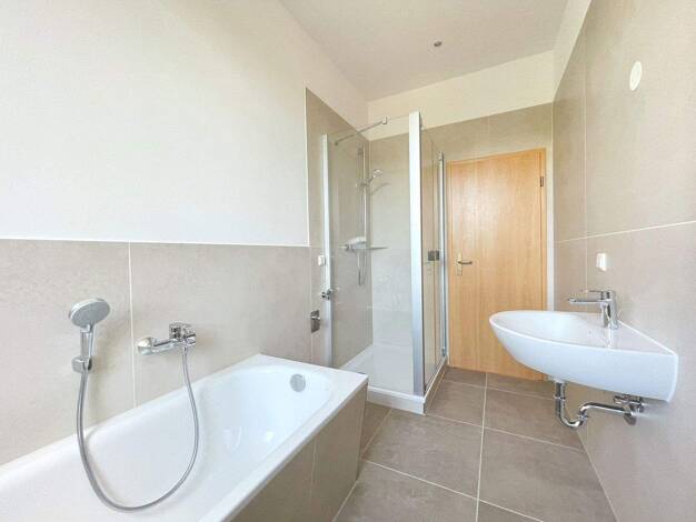 Wohnung zur Miete 645 € 3 Zimmer 78,7 m² 2. Geschoss frei ab 01.11.2025 Wechselburger Straße 4 Altendorf Chemnitz 09116