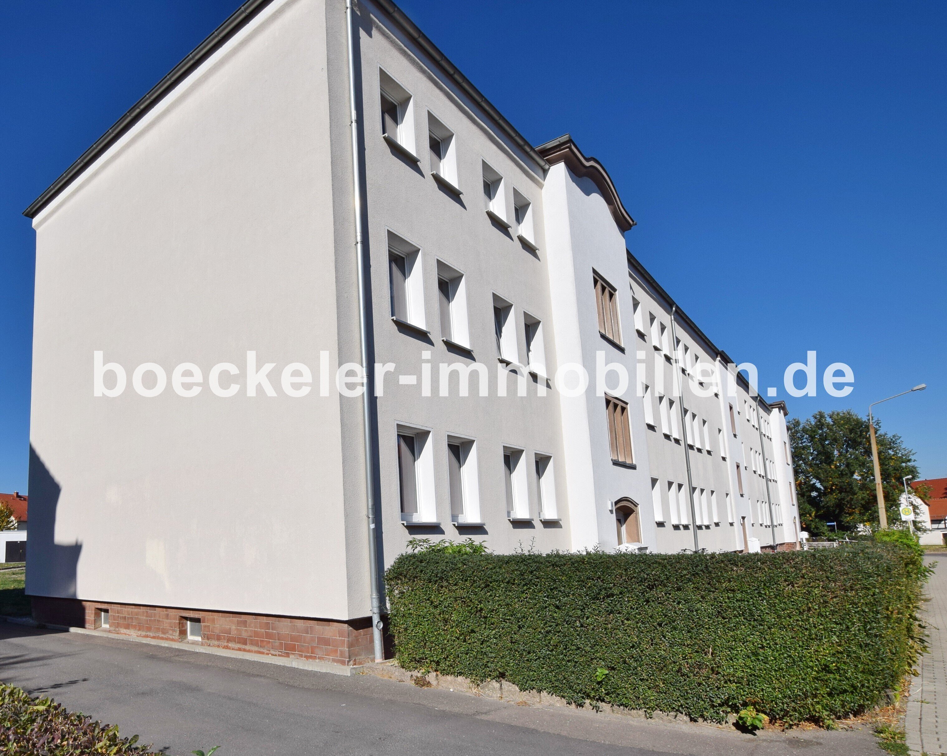 Wohnung zur Miete 318 € 2 Zimmer 53 m²<br/>Wohnfläche 1.<br/>Geschoss ab sofort<br/>Verfügbarkeit Lucka Lucka 04613